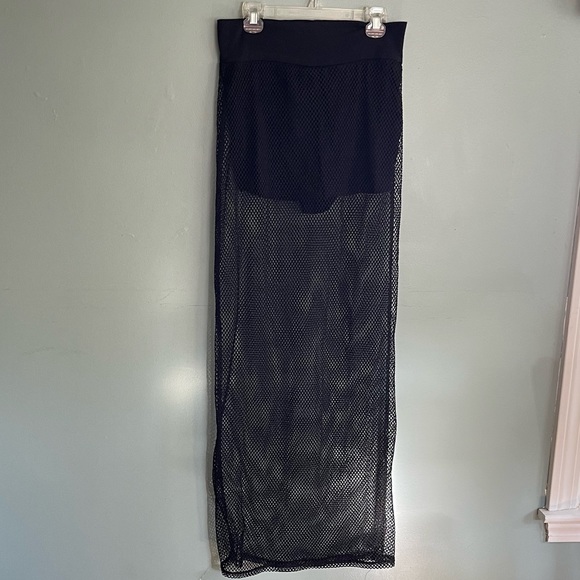NWOT Fishnet Maxi Skirt With Built In Shorts - Picture 4 of 9